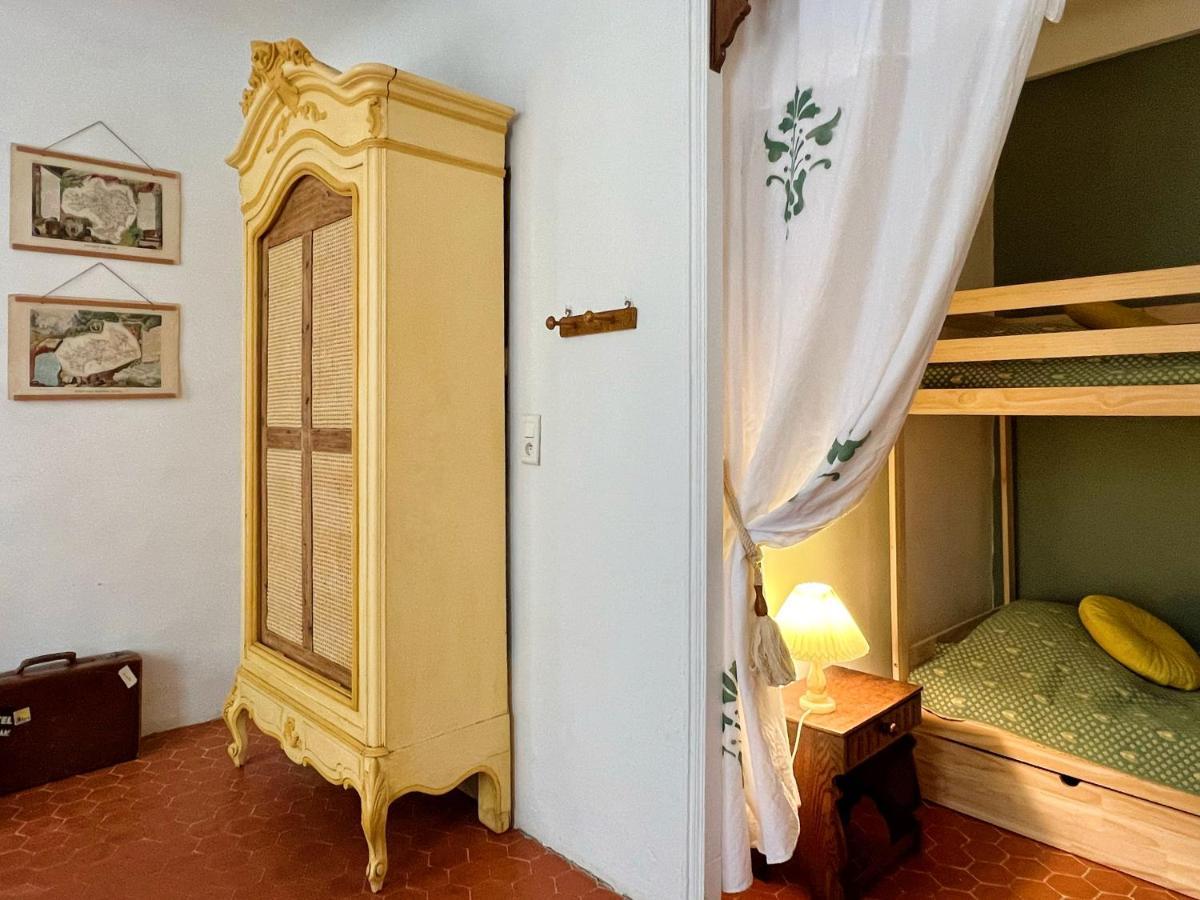 Maison Caryatides Appartement *